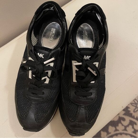 Michael Kors Maggie Trainer Sneakers Black Leather and Mesh - Picture 4 of 11